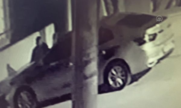 Eşini vurup böyle kaçtı!
